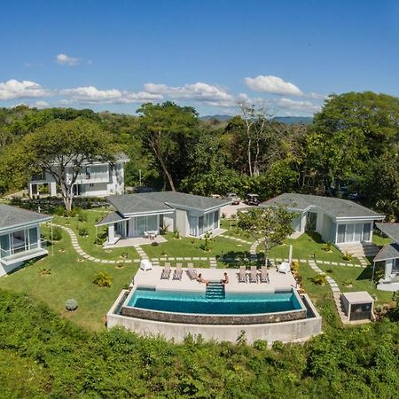 Adeluna Luxury Villas Montezuma Exterior photo
